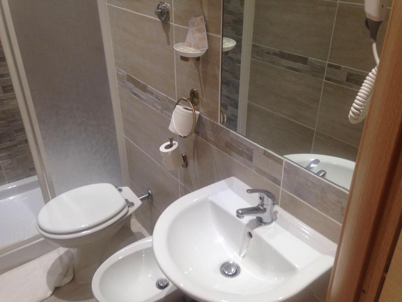Guest House Hola Roma Bagian luar foto