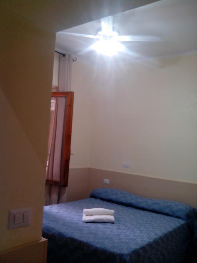 Guest House Hola Roma Bagian luar foto